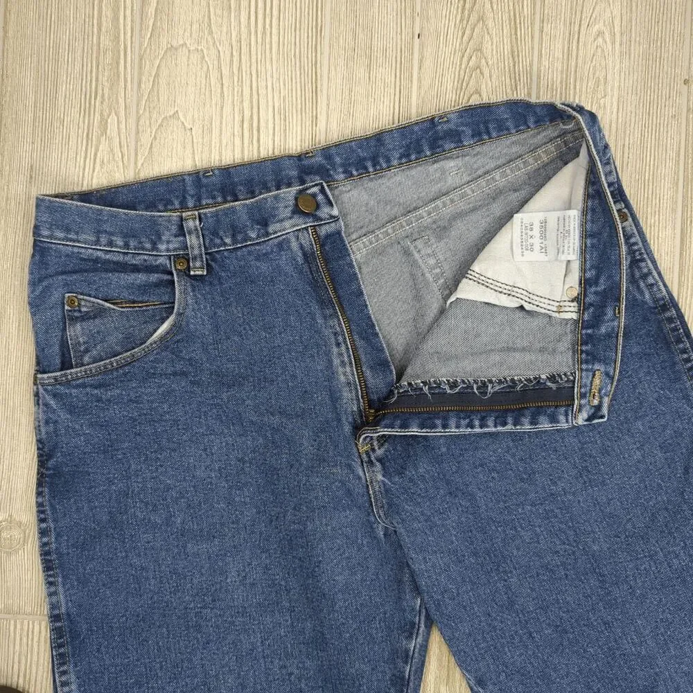Vintage Y2K Wrangler Ruggedwear Men's 38x30 Blue Bootcut Jeans Workwear